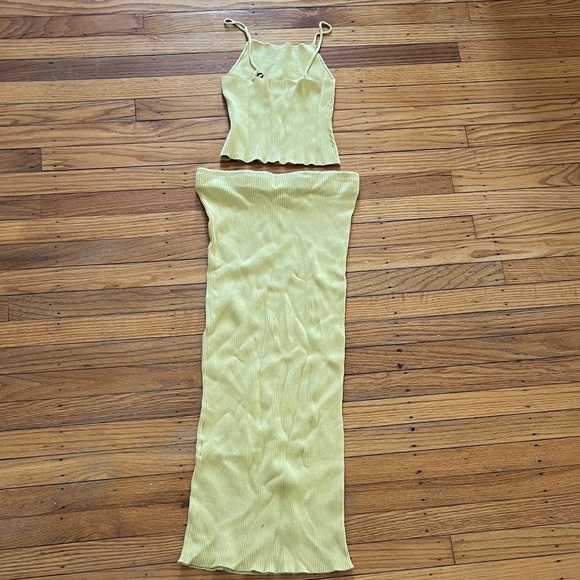 H&M Yellow Ribbed Two-Piece Set - Picture 2 of 6